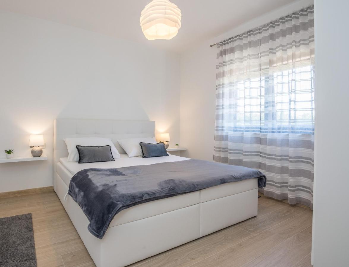 Apartments Maella Задар Екстер'єр фото